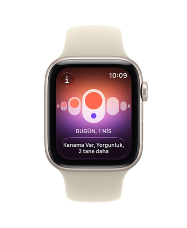 Apple Watch SE 3, alüminyum kasa, yıldız ışığı renk, ekranda sağlık takibi (döngü izleme) gösteriliyor, sağ dış görünüm, Digital Crown, Spor Kordon, kum beji (açık uçuk kahve) renk