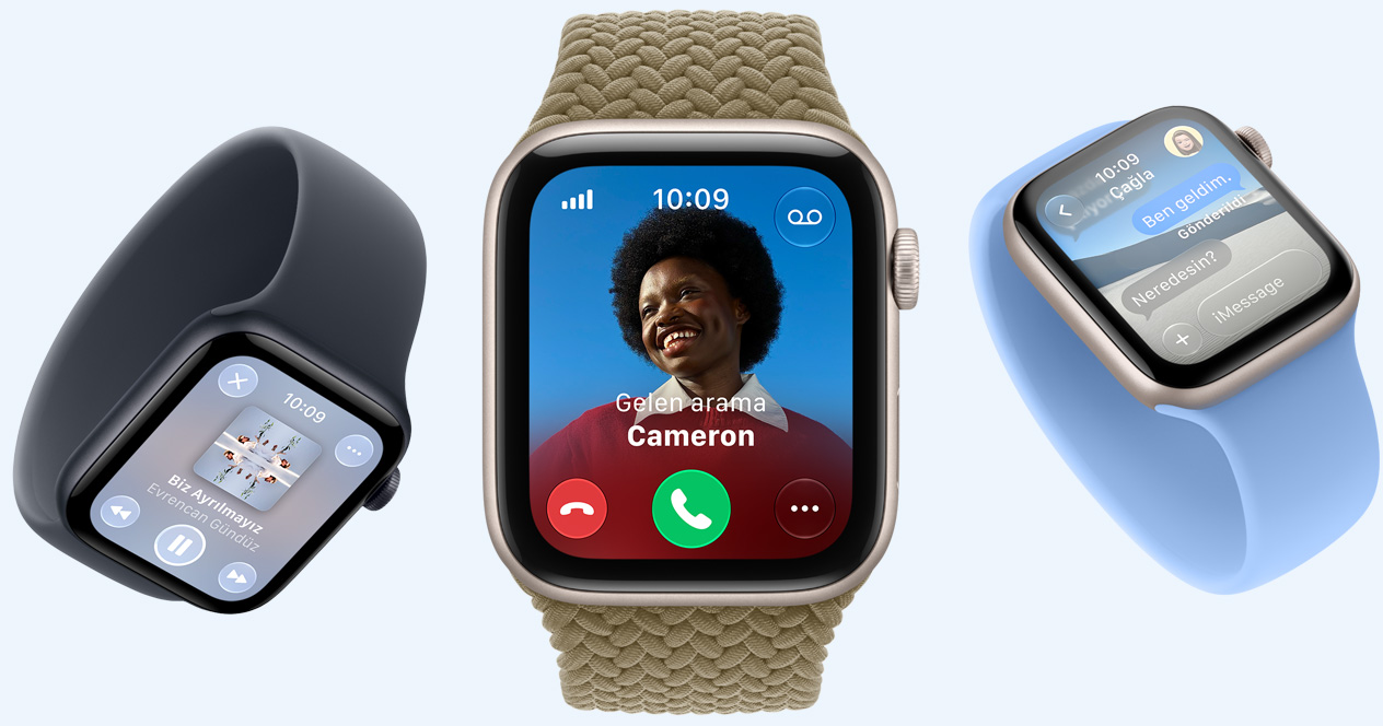 Apple Watch SE 3 aygıtları, ekranlarında Apple Music, gelen arama, Mesajlar gösteriliyor, alüminyum kasalar, yıldız ışığı ve gece yarısı renkler, kordonlar: Solo Loop, lacivert, kır çiçeği mavisi renkler, Örgü Solo Loop, klasik zeytin yeşili (toprak yeşili) renk
