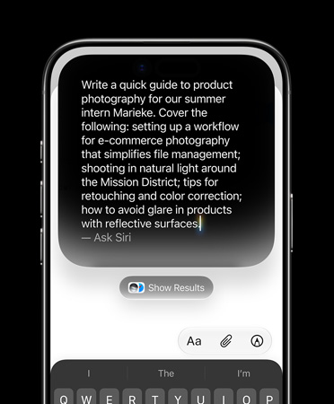 iPhone Air 螢幕上有一段鍵入的詳盡提示詞，展示可透過「用 Siri 寫字」功能建立草稿