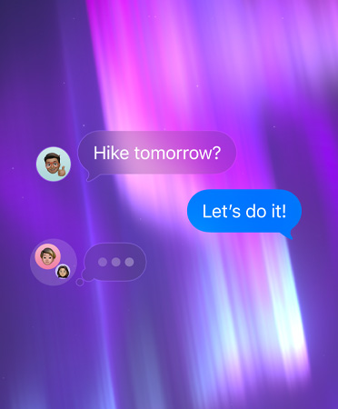 Gruppenchat in Nachrichten vor einem abstrakten Hintergrund in Rosa, Lila und Blau