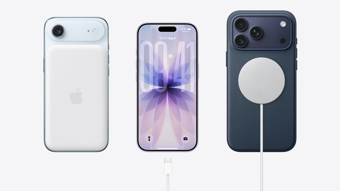 Đặt cạnh nhau. Mặt sau iPhone Air có gắn pin MagSafe, mặt trước iPhone 17 với thiết kế màn hình toàn phần, cáp sạc USB-C đặt gần cổng sạc, mặt sau iPhone 17 Pro gắn cáp sạc MagSafe